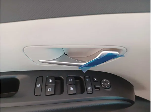 Car image 23
