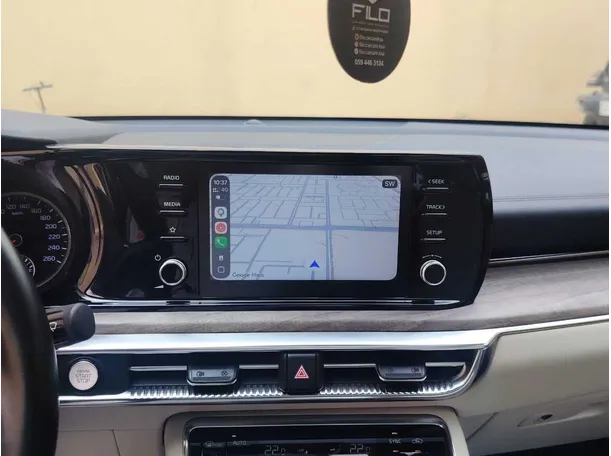 Car image 21