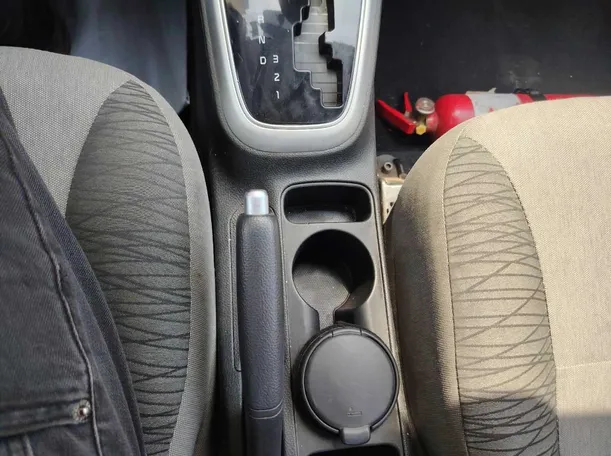Car image 35