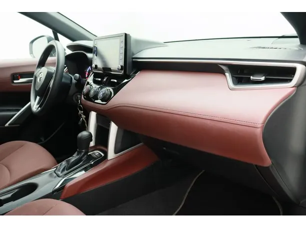 Car image 10