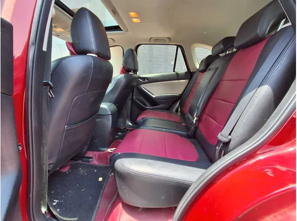 Car image 13
