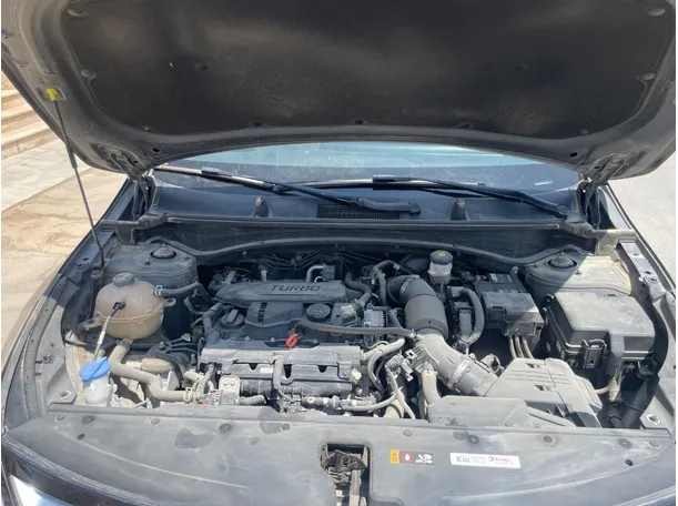 Car image 25