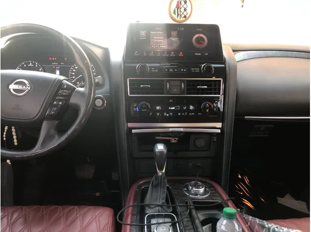 Car image 16