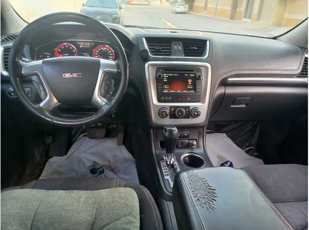 Car image 16