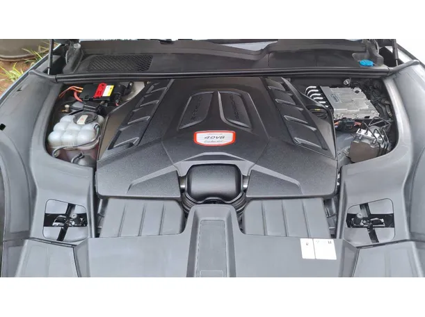 Car image 20