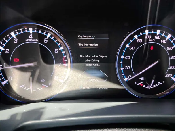 Car image 29