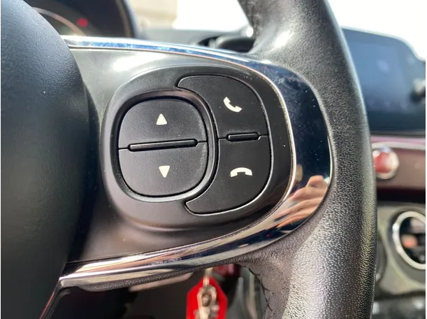 Car image 17