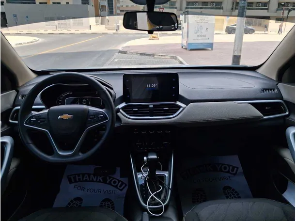 Car image 16