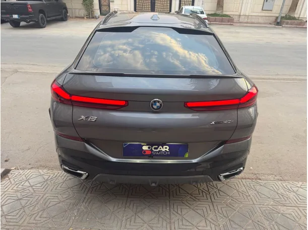 Car image 6