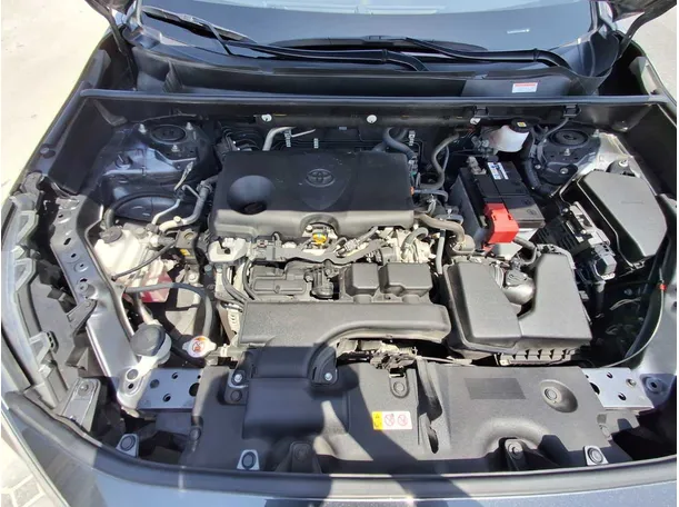 Car image 19