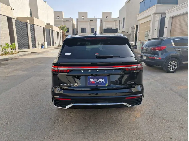 Car image 6