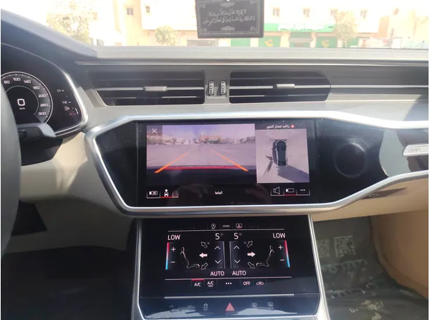 Car image 23
