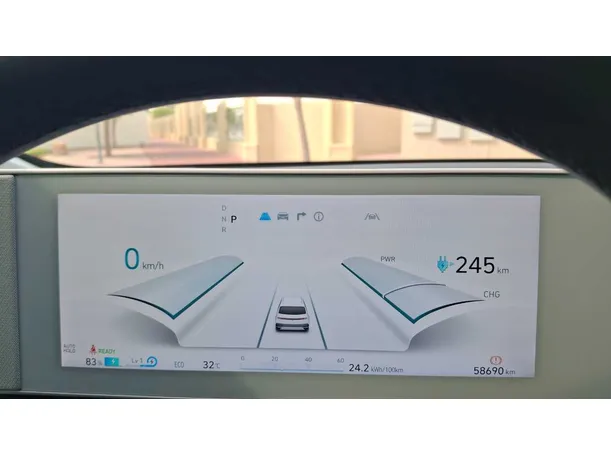 Car image 14