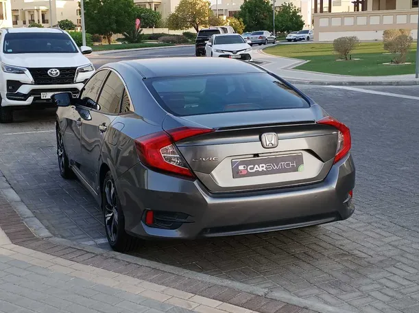 Car image 7