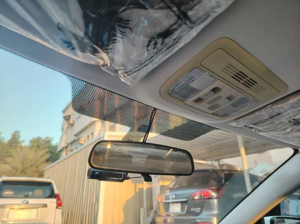 Car image 28