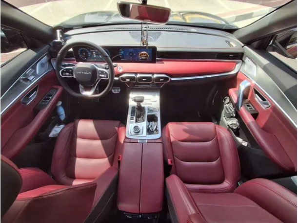 Car image 15