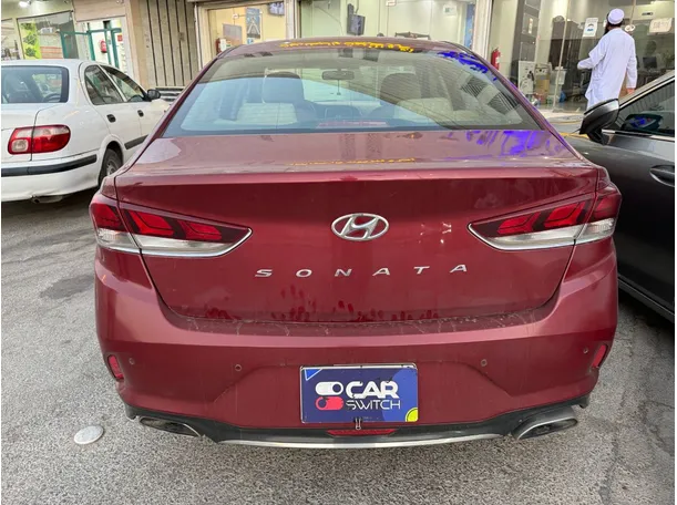 Car image 5