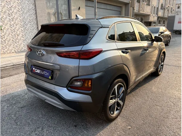 Car image 5