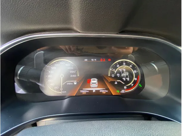 Car image 19