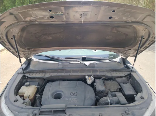 Car image 35