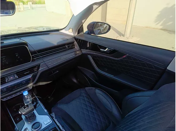 Car image 33