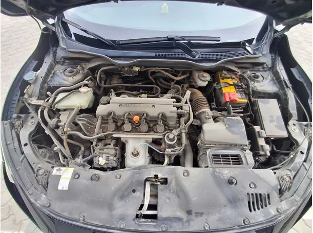 Car image 19
