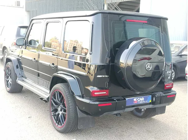 Car image 8