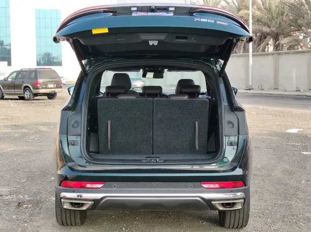Car image 27