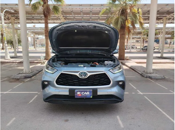 Car image 32