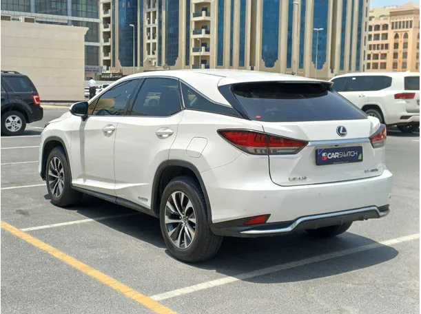 Car image 7