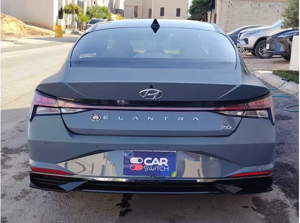 Car image 6