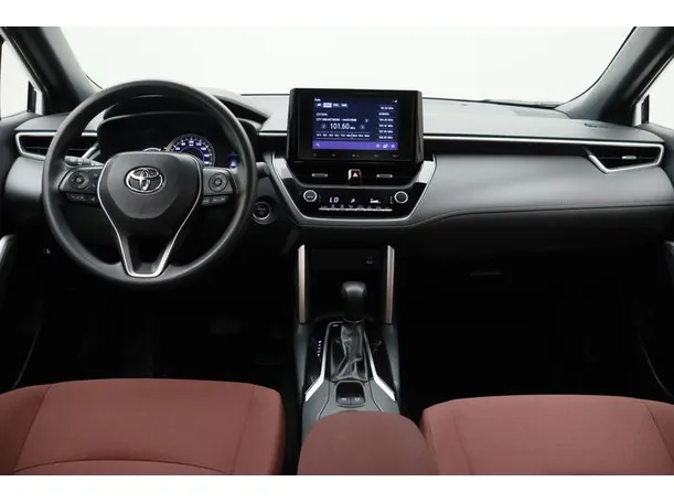 Car image 14