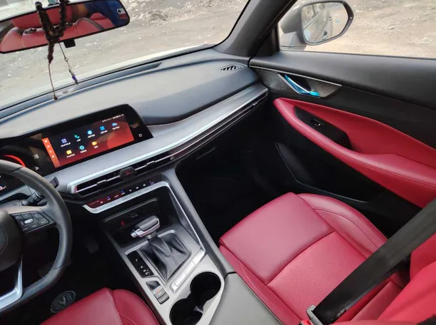 Car image 22