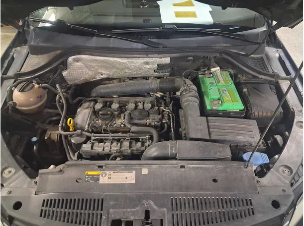 Car image 21