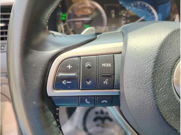 Car image 48