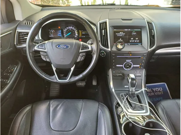 Car image 17