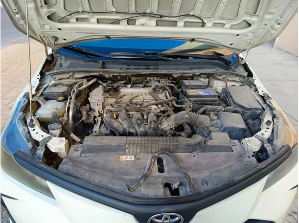 Car image 30