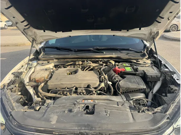 Car image 21
