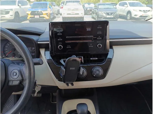 Car image 16