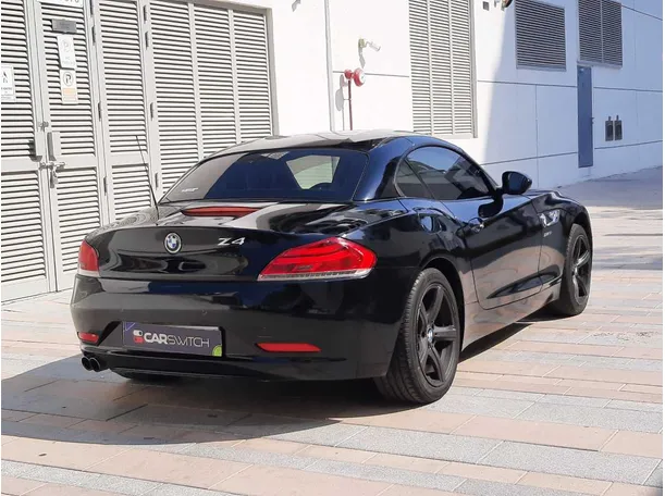 Car image 5