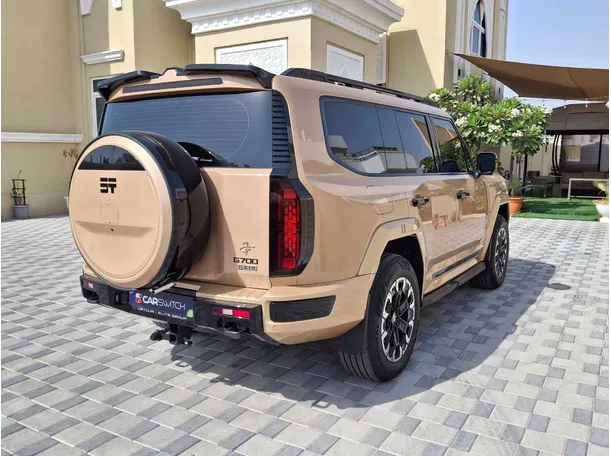 Car image 7