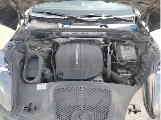 Car image 38