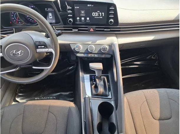 Car image 15