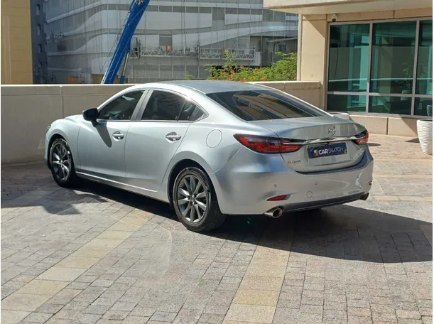 Car image 5