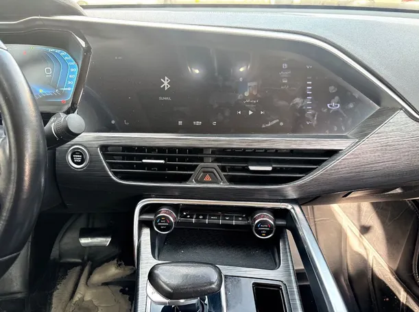 Car image 18