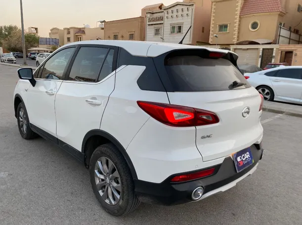 Car image 7
