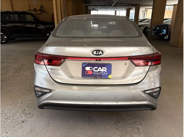 Car image 6