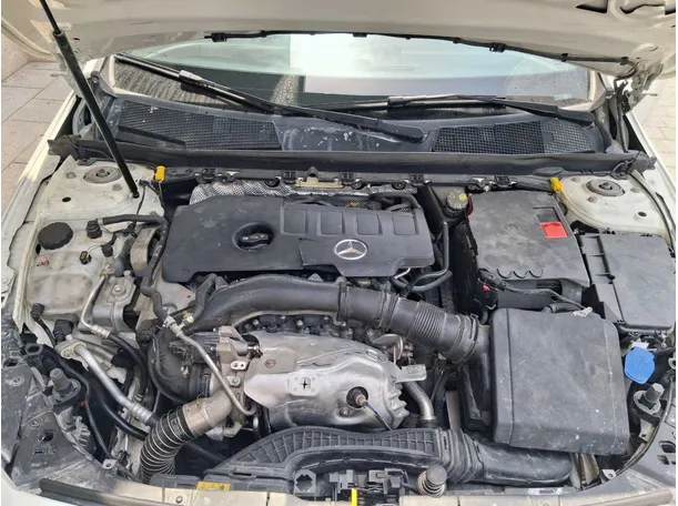 Car image 27