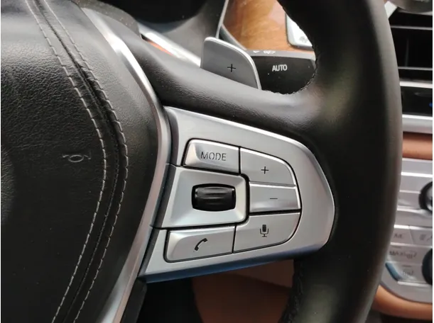 Car image 29