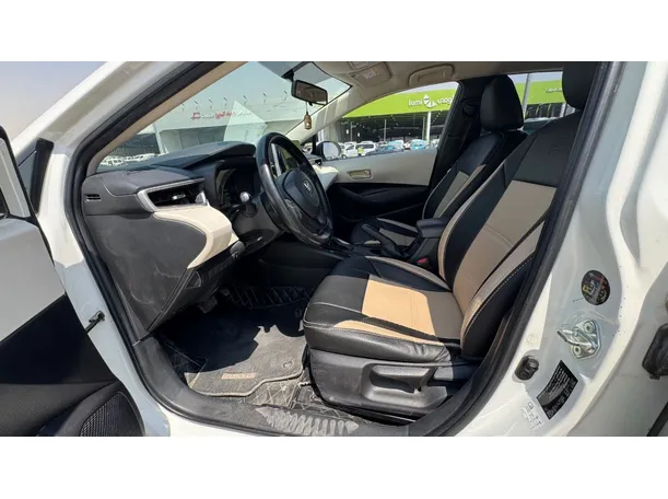 Car image 10